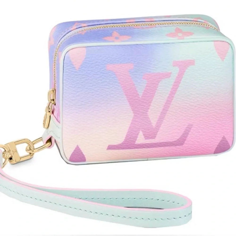 NEW Louis Vuitton Spring in the City Wapity Zip Wristlet Sunrise Pastel - Picture 4 of 10